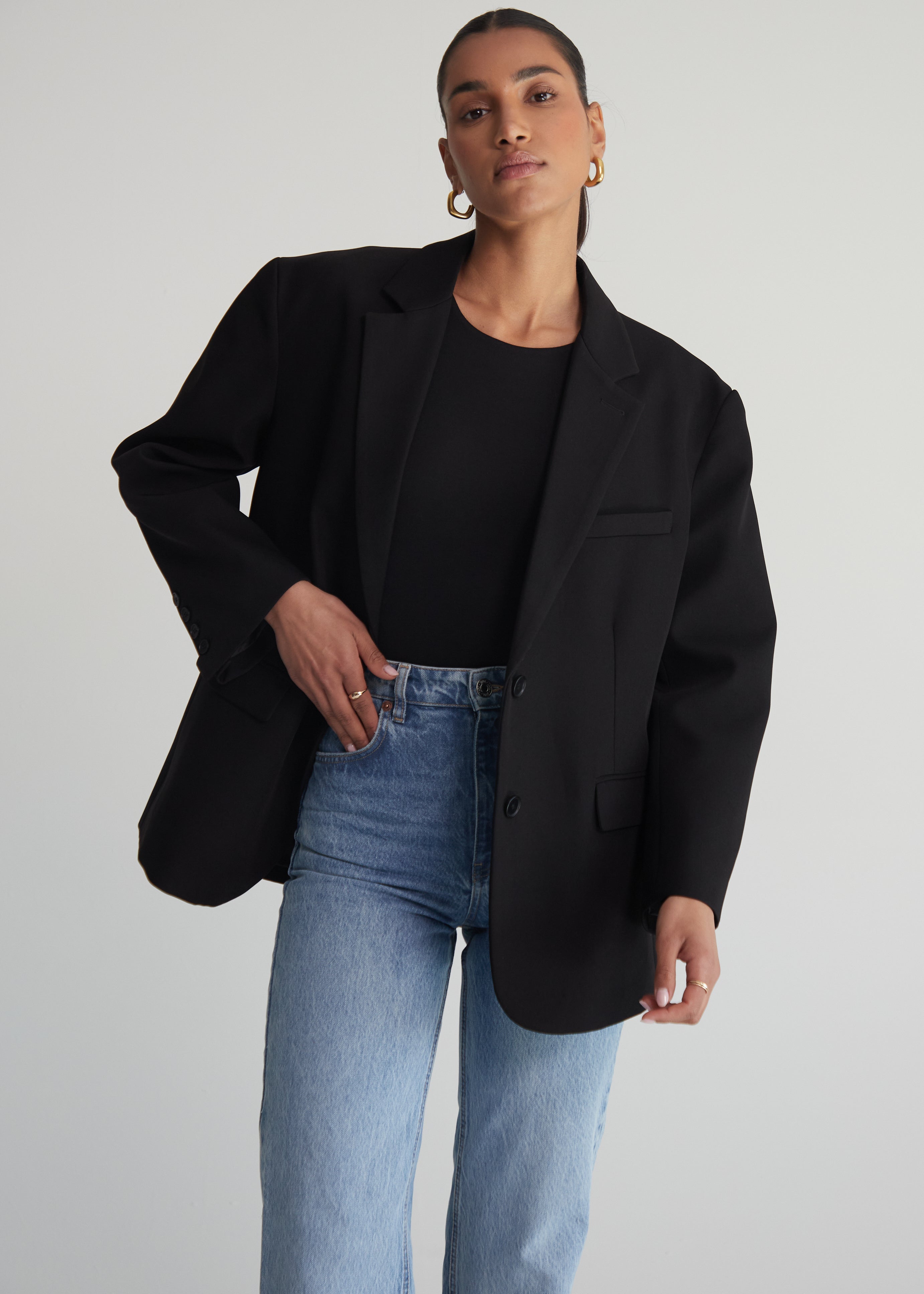 RE ONA - Official Website and Online Store